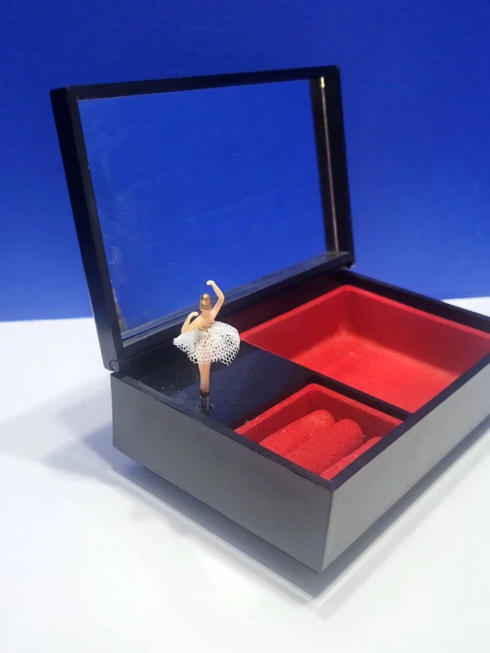 Vintage Black Lacquer Jewelry Box with Ballerina Plays You Light Up My Life